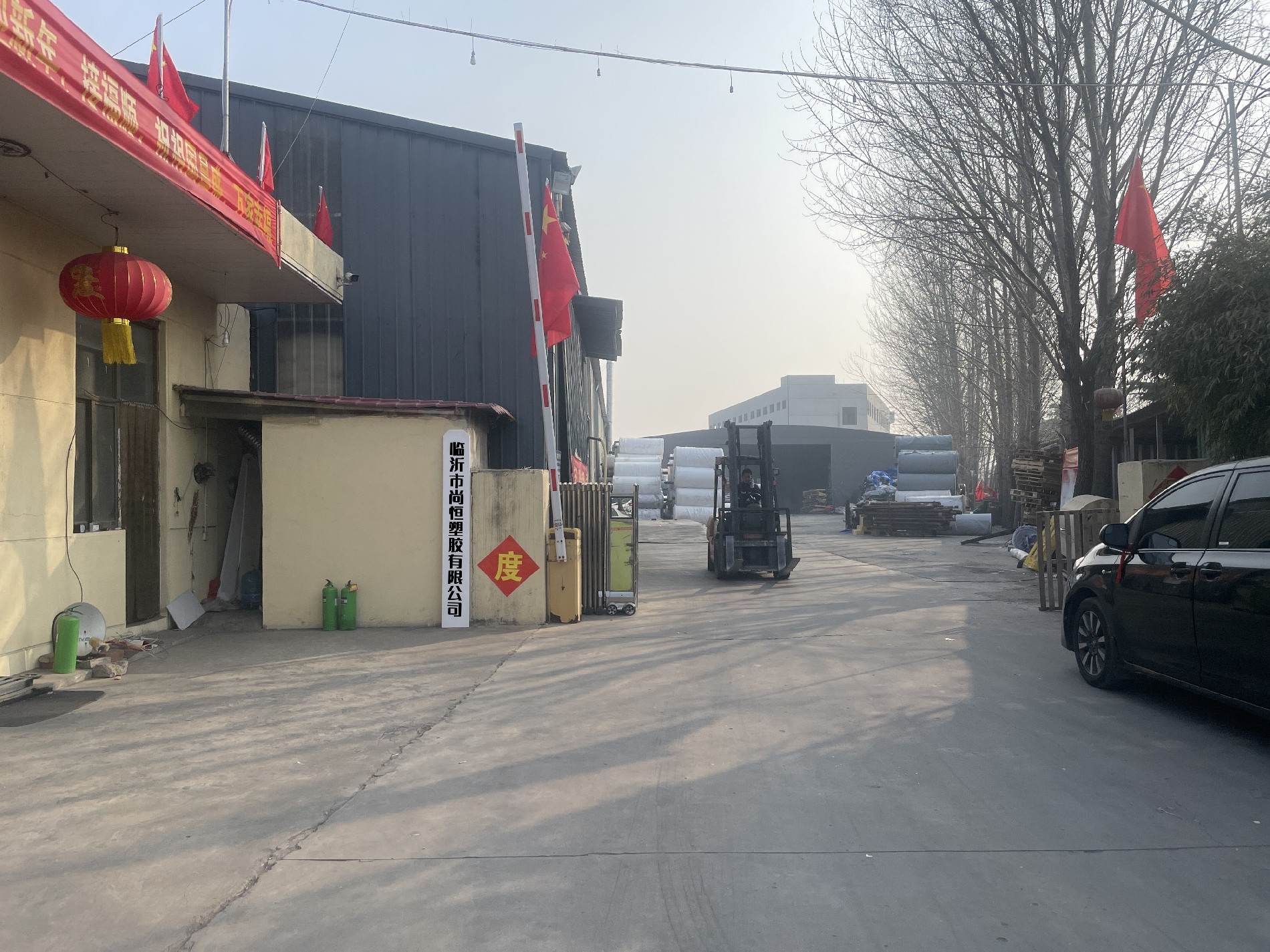 篷布專家——臨沂市尚恒塑膠有限公司，為您提供高品質(zhì)篷布解決方案